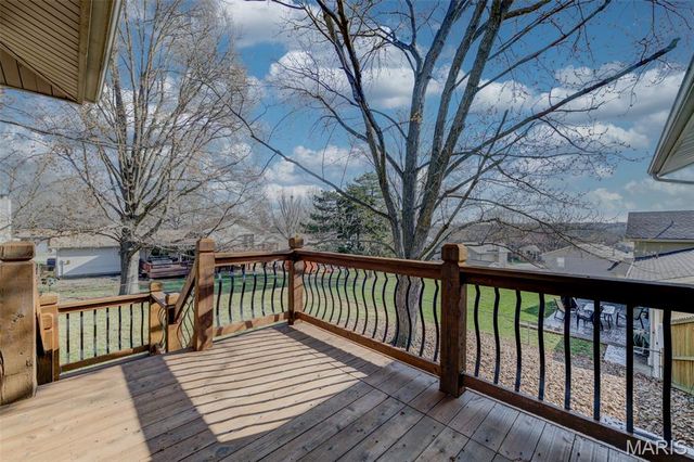 12 Voyager Drive, St Peters, MO 63376