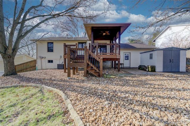 12 Voyager Drive, St Peters, MO 63376