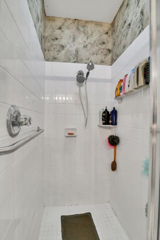 8072 Key West Lane, Boynton Beach, FL 33472