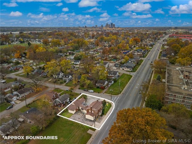 1302 E 10th Street, Jeffersonville, IN 47130