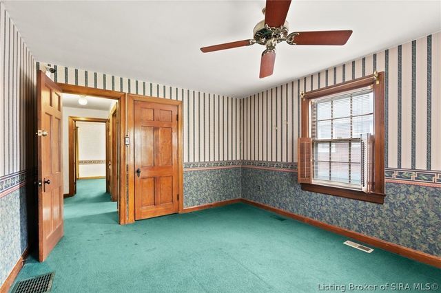 1302 E 10th Street, Jeffersonville, IN 47130