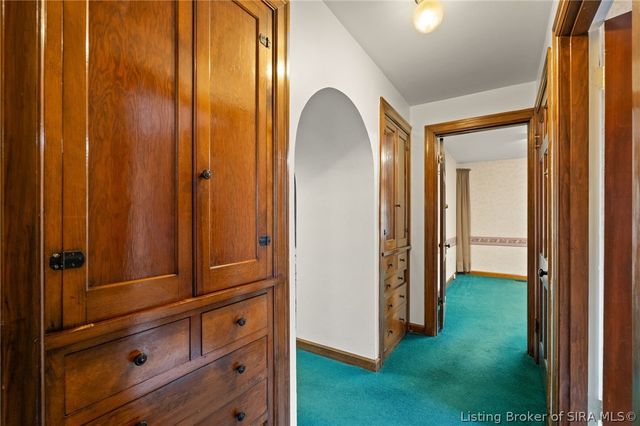1302 E 10th Street, Jeffersonville, IN 47130