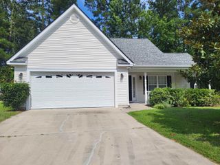 412 Callie Dr., Myrtle Beach, SC 29588