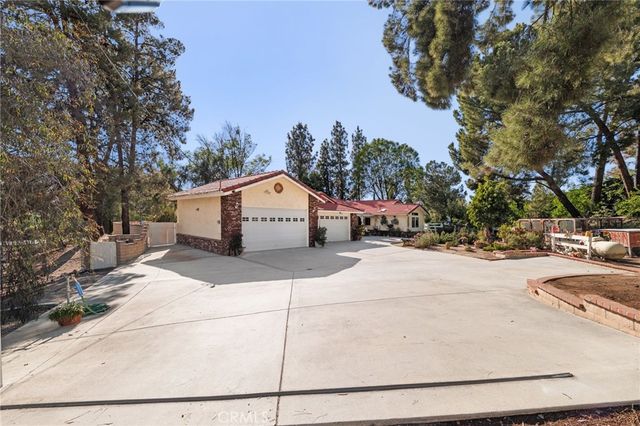 16620 Rocky Glen Road, Perris, CA 92570