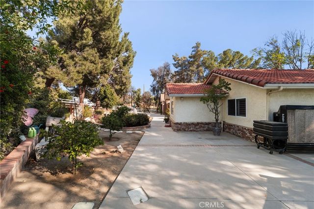 16620 Rocky Glen Road, Perris, CA 92570
