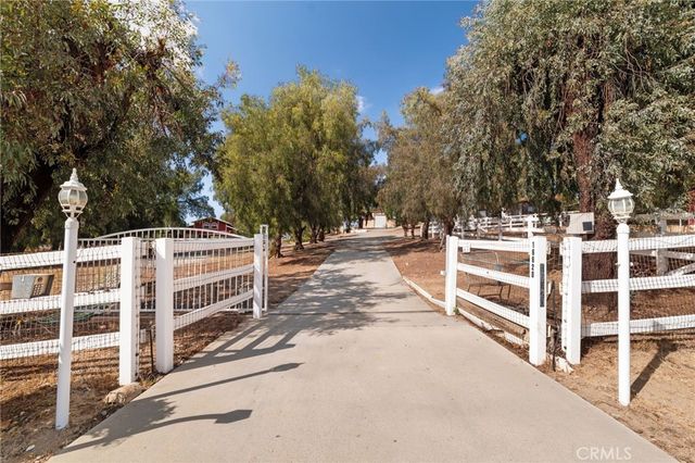 16620 Rocky Glen Road, Perris, CA 92570