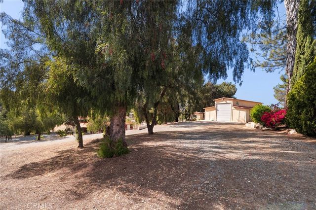 16620 Rocky Glen Road, Perris, CA 92570