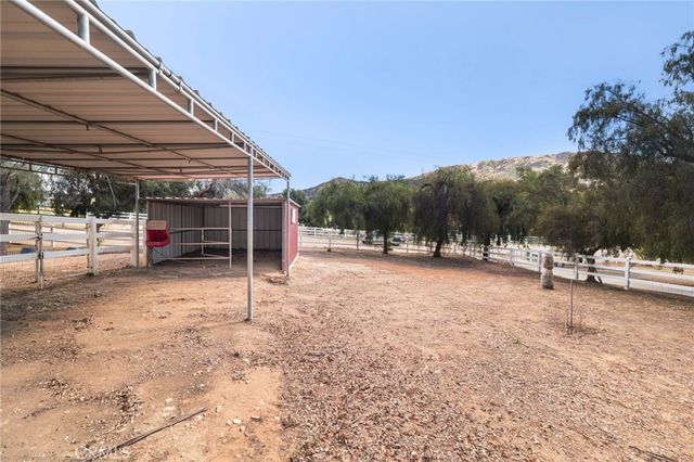 16620 Rocky Glen Road, Perris, CA 92570