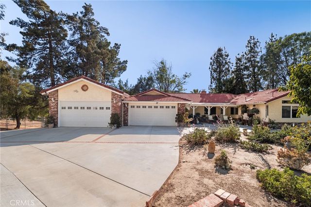 16620 Rocky Glen Road, Perris, CA 92570