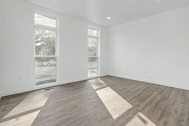 402 Dayton Avenue, Dayton, KY 41074