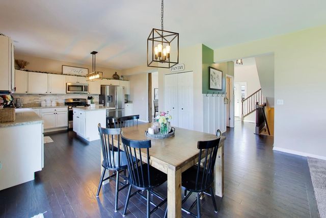 502 Fighting Irish Circle, Manteno, IL 60950