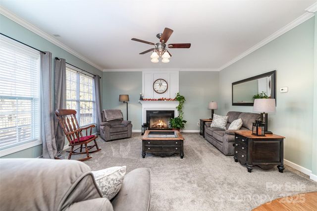 3308 Grandeur Road, Charlotte, NC 28269