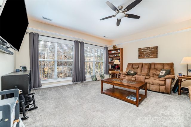 3308 Grandeur Road, Charlotte, NC 28269