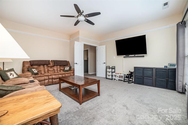 3308 Grandeur Road, Charlotte, NC 28269