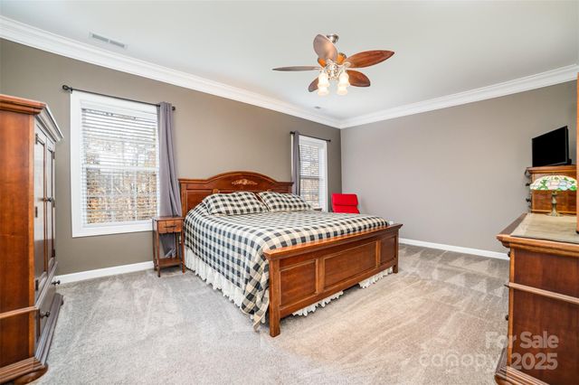 3308 Grandeur Road, Charlotte, NC 28269