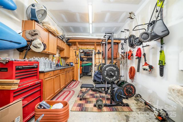 3308 Grandeur Road, Charlotte, NC 28269