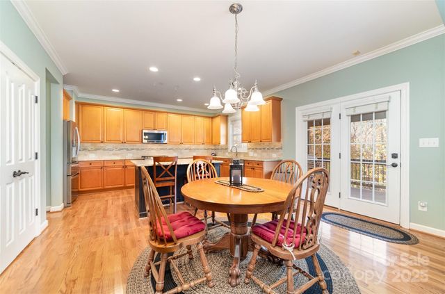 3308 Grandeur Road, Charlotte, NC 28269