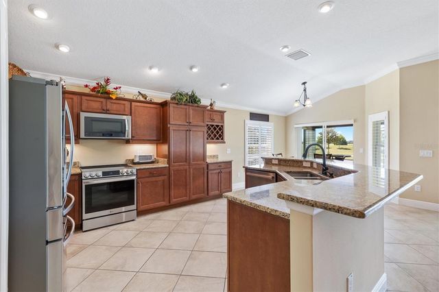 486 INDEPENDENCE PATH, The Villages, FL 32163