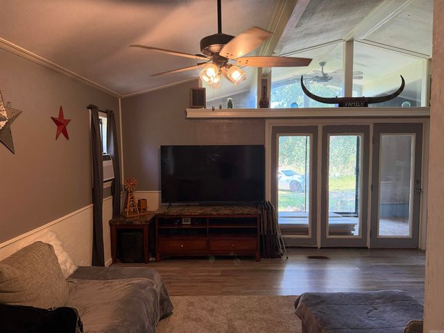 99 Johnston, Greers Ferry, AR 72067