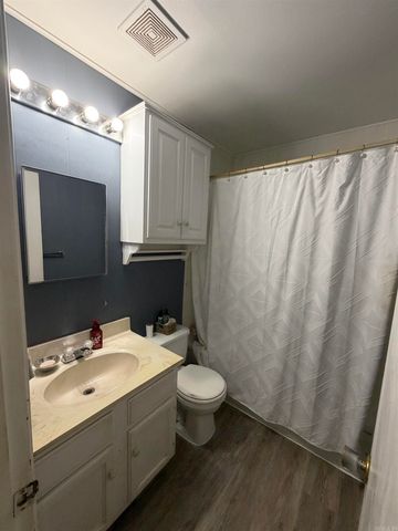 99 Johnston, Greers Ferry, AR 72067