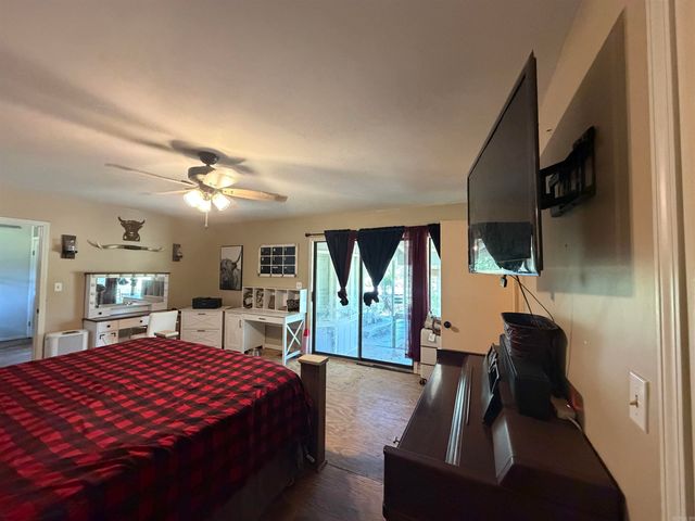 99 Johnston, Greers Ferry, AR 72067