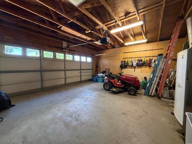 99 Johnston, Greers Ferry, AR 72067