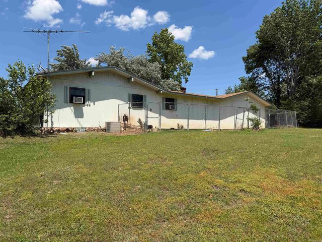 99 Johnston, Greers Ferry, AR 72067