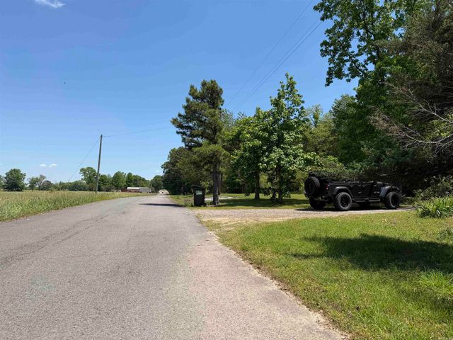99 Johnston, Greers Ferry, AR 72067