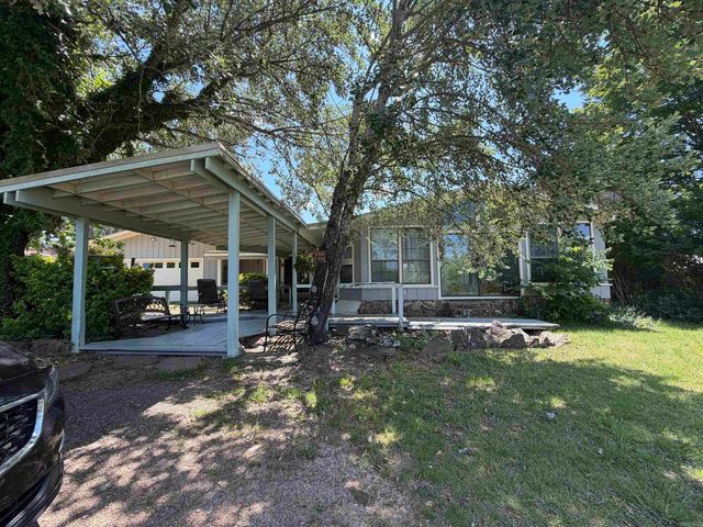 99 Johnston, Greers Ferry, AR 72067