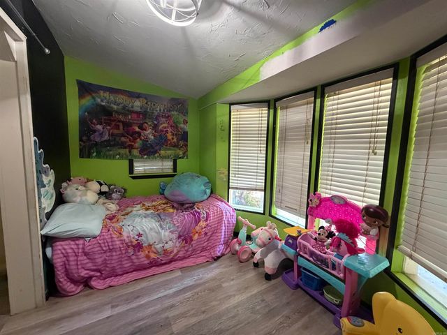 99 Johnston, Greers Ferry, AR 72067