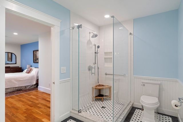 36 Maple Ave, Newton, MA 02458