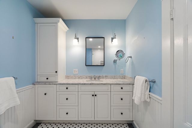 36 Maple Ave, Newton, MA 02458