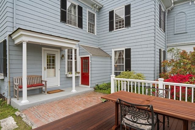36 Maple Ave, Newton, MA 02458