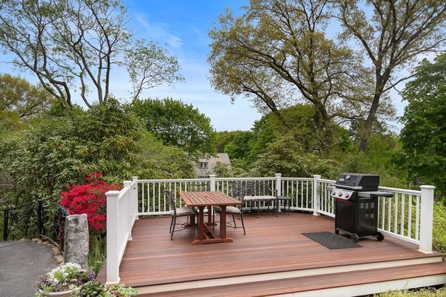 36 Maple Ave, Newton, MA 02458