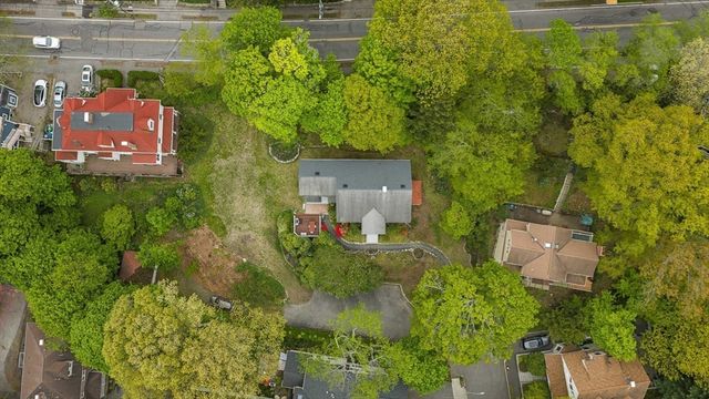 36 Maple Ave, Newton, MA 02458