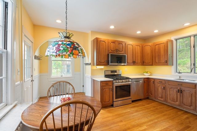 36 Maple Ave, Newton, MA 02458