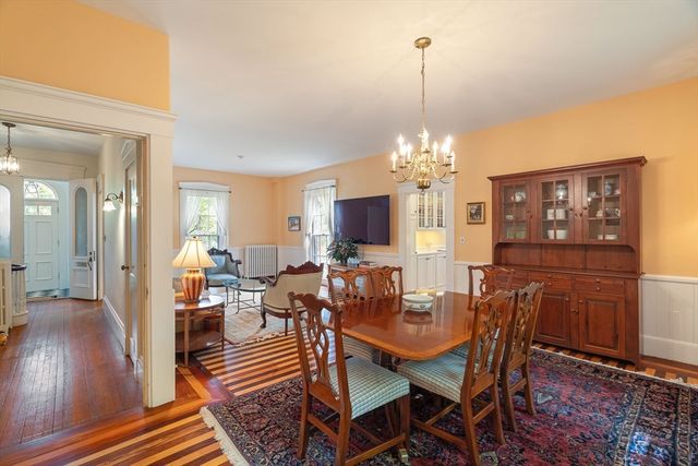 36 Maple Ave, Newton, MA 02458