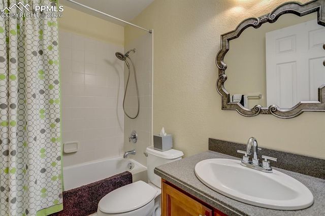 1033 Burning Bush Point, Monument, CO 80132