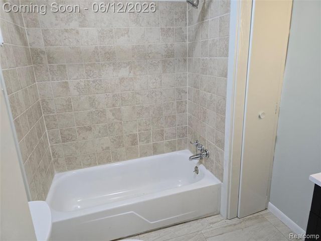 46 Michigan Street, Mount Clemens, MI 48043