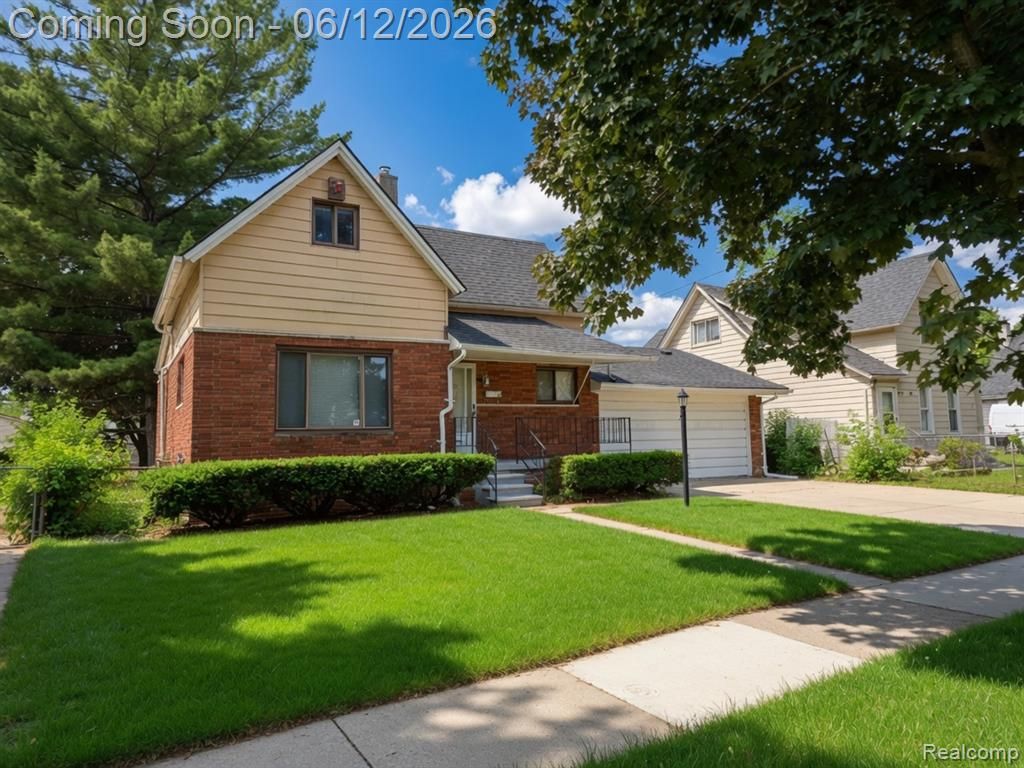 46 Michigan Street, Mount Clemens, MI 48043