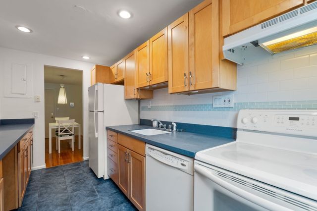 12 Colonial Village Drive 5, Arlington, MA 02474