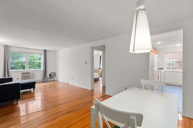 12 Colonial Village Drive 5, Arlington, MA 02474