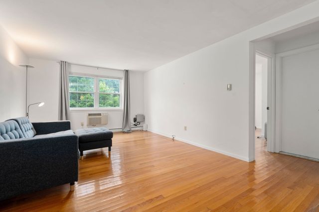 12 Colonial Village Drive 5, Arlington, MA 02474