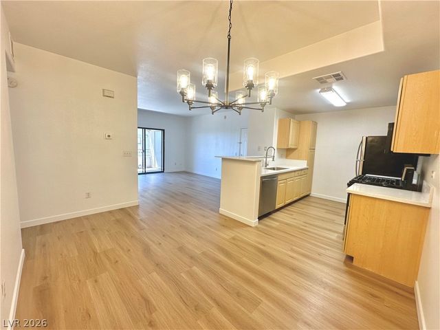 8250 North Grand Canyon Drive 2026, Las Vegas, NV 89166