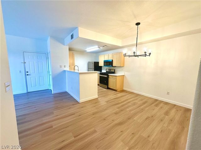 8250 North Grand Canyon Drive 2026, Las Vegas, NV 89166