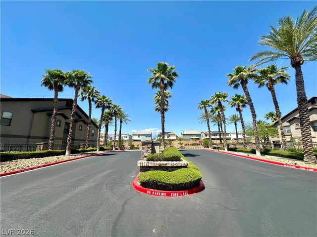 8250 North Grand Canyon Drive 2026, Las Vegas, NV 89166