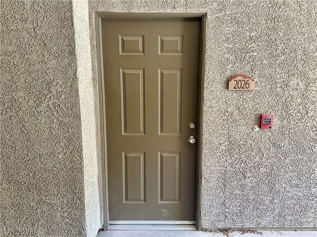 8250 North Grand Canyon Drive 2026, Las Vegas, NV 89166