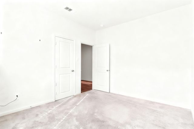 404 Stone Creek Boulevard, Glenn Heights, TX 75154