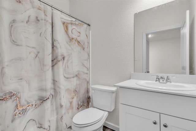 404 Stone Creek Boulevard, Glenn Heights, TX 75154