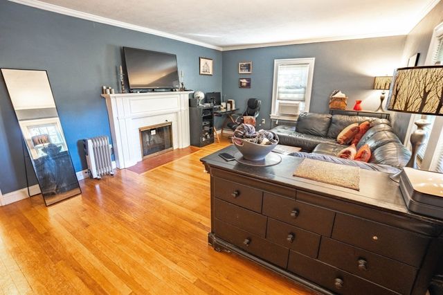 26-28 Wessex Rd 28, Newton, MA 02459
